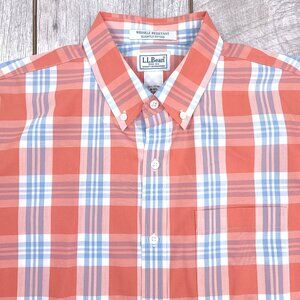 LL Bean Mens Slightly Fitted Button Shirt Size Medium Wrinkle Resistant Plaid